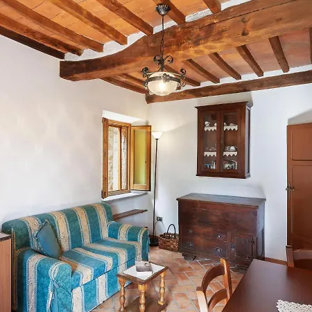 Casa vacanze Charmante With Garden San Valentino (Tuscany)