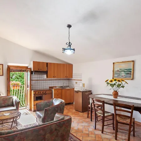 Casa vacanze Charmante With Garden San Valentino (Tuscany)